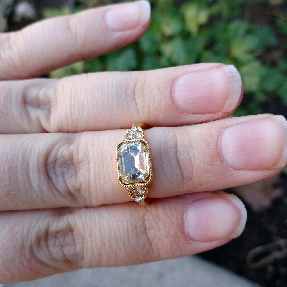 Ring - Picture 3 of 7